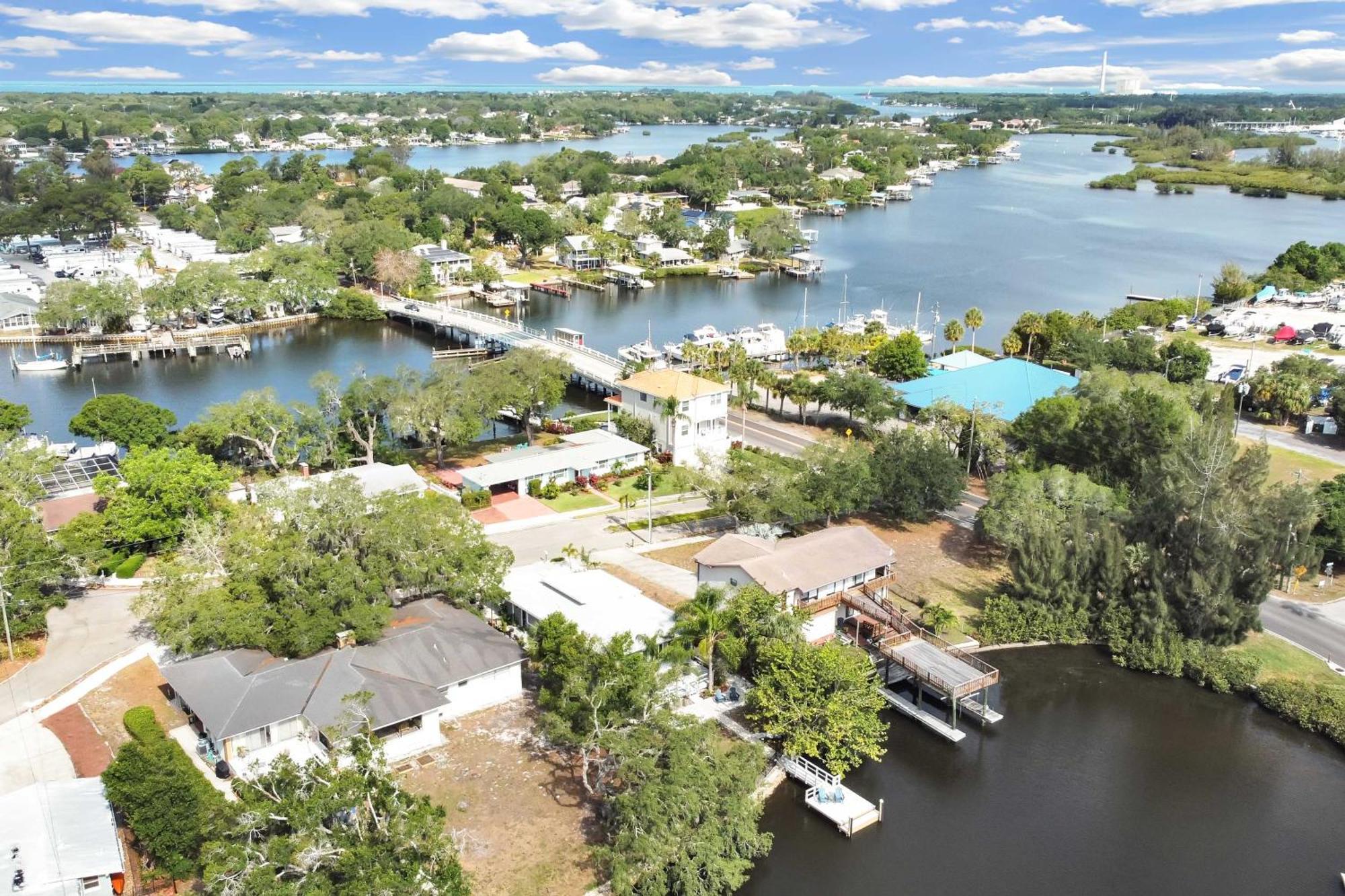 Pet-Friendly Waterfront Home - 2 Mi To Beach! Tarpon Springs Dış mekan fotoğraf